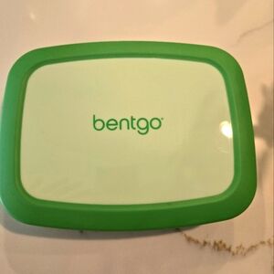 Bentgo Green Lunch Box